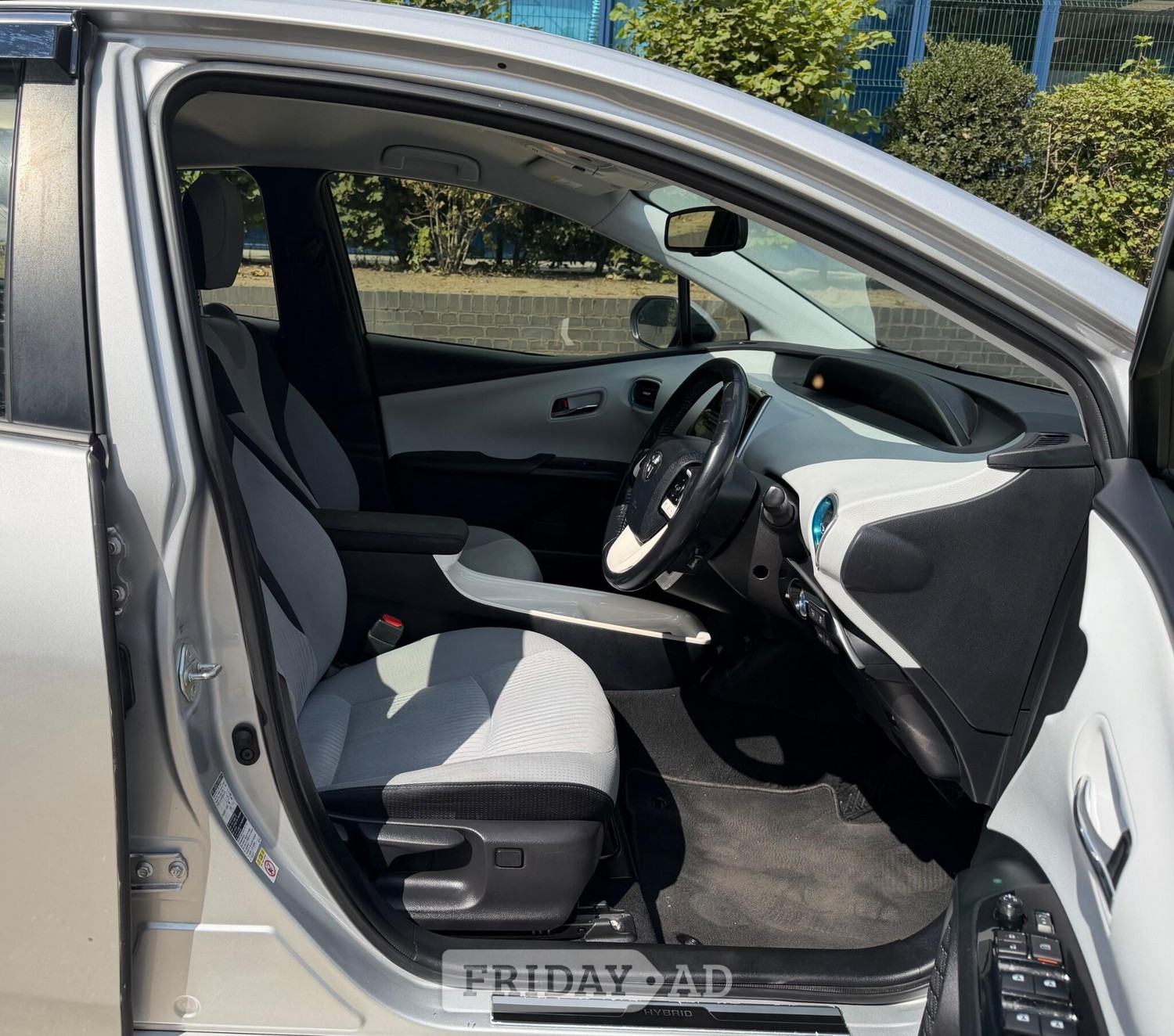 [ berth ]Toyota Prius
