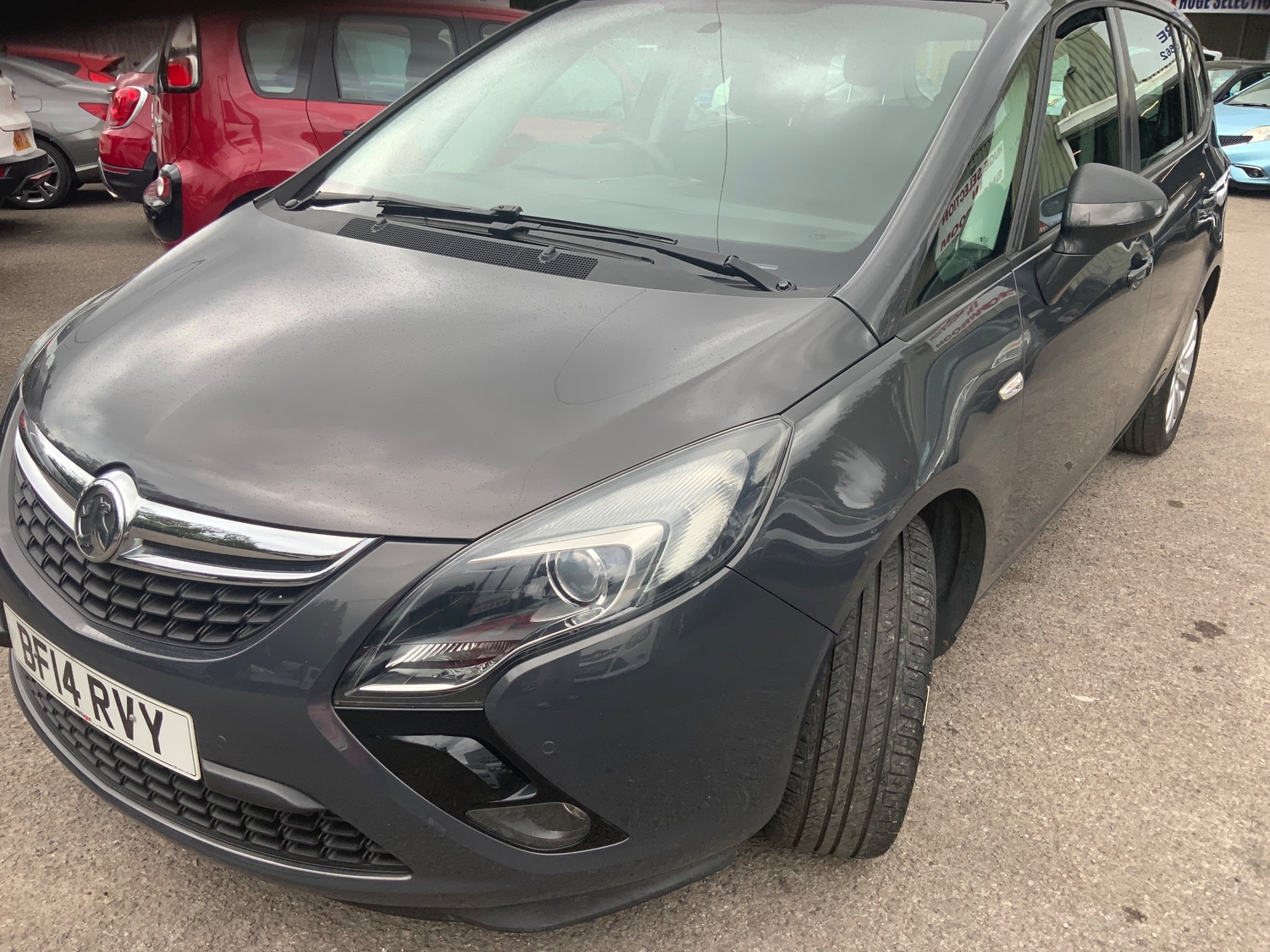 Vauxhall Zafira Tourer 2014 - Cars in Hengoed