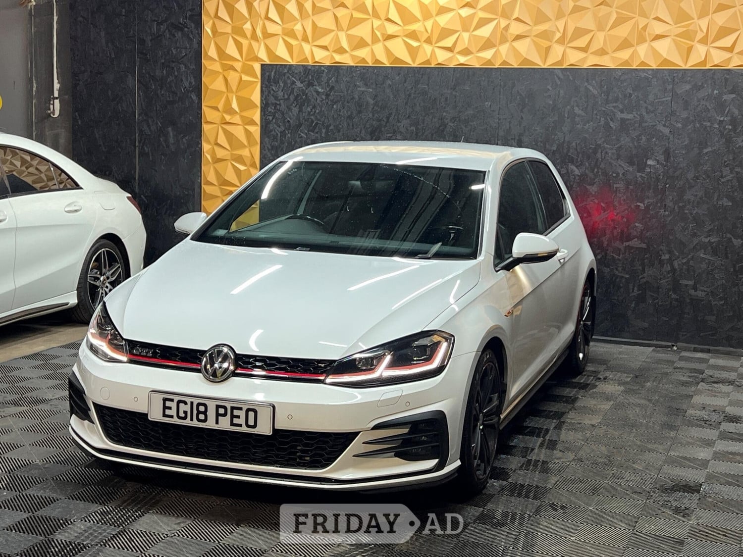 [ berth ]Volkswagen Golf