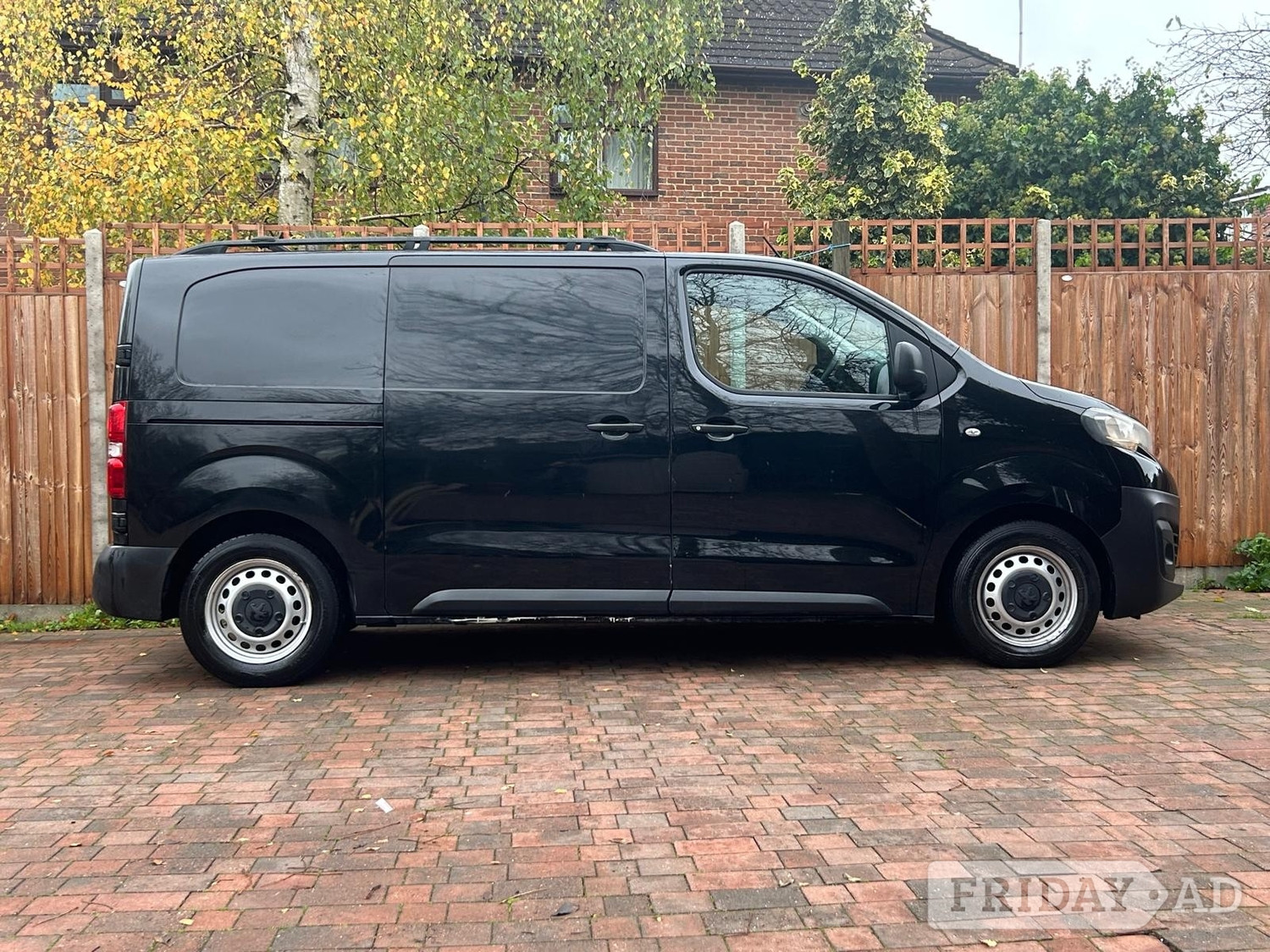 [ berth ]Peugeot Expert