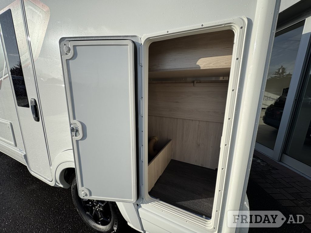 Auto-Trail F-Line F60 2026 for sale - Motorhomes & Caravans