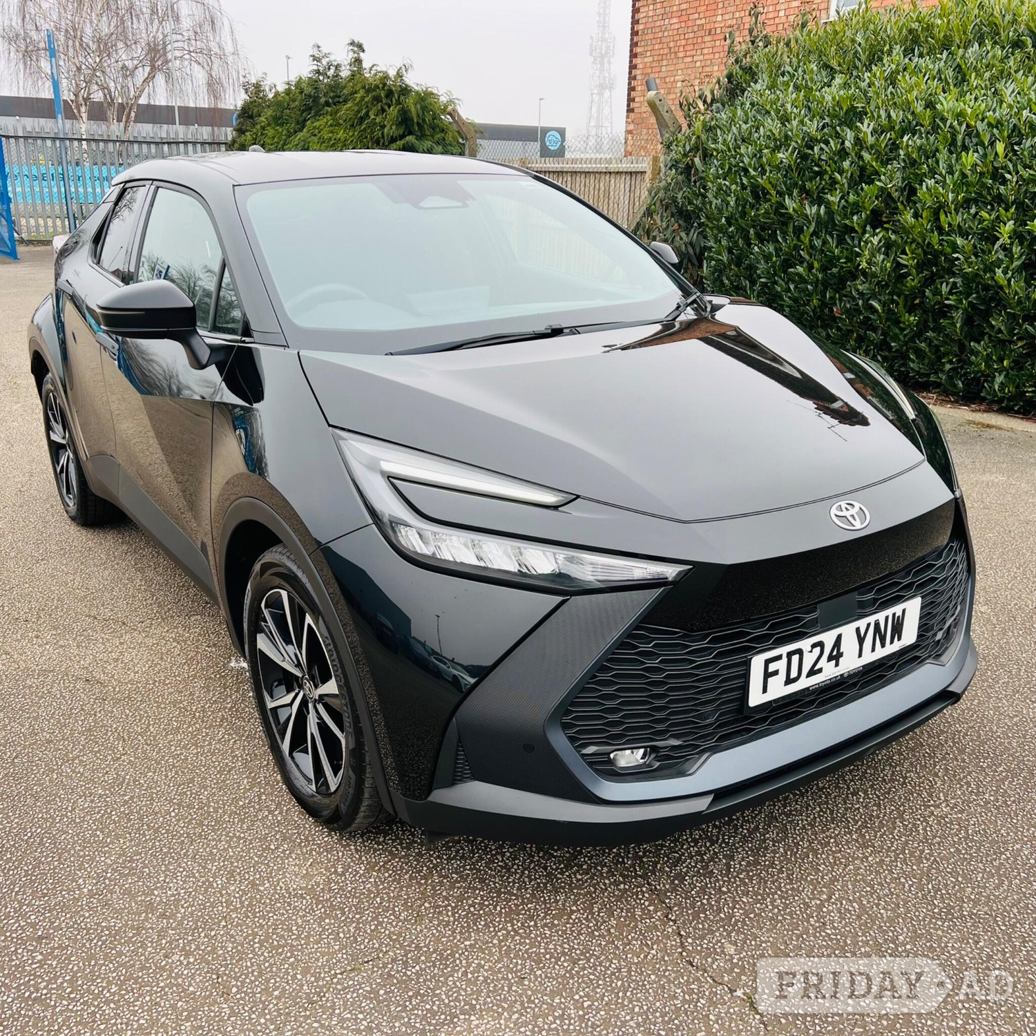 Toyota C-HR 2024 - Cars