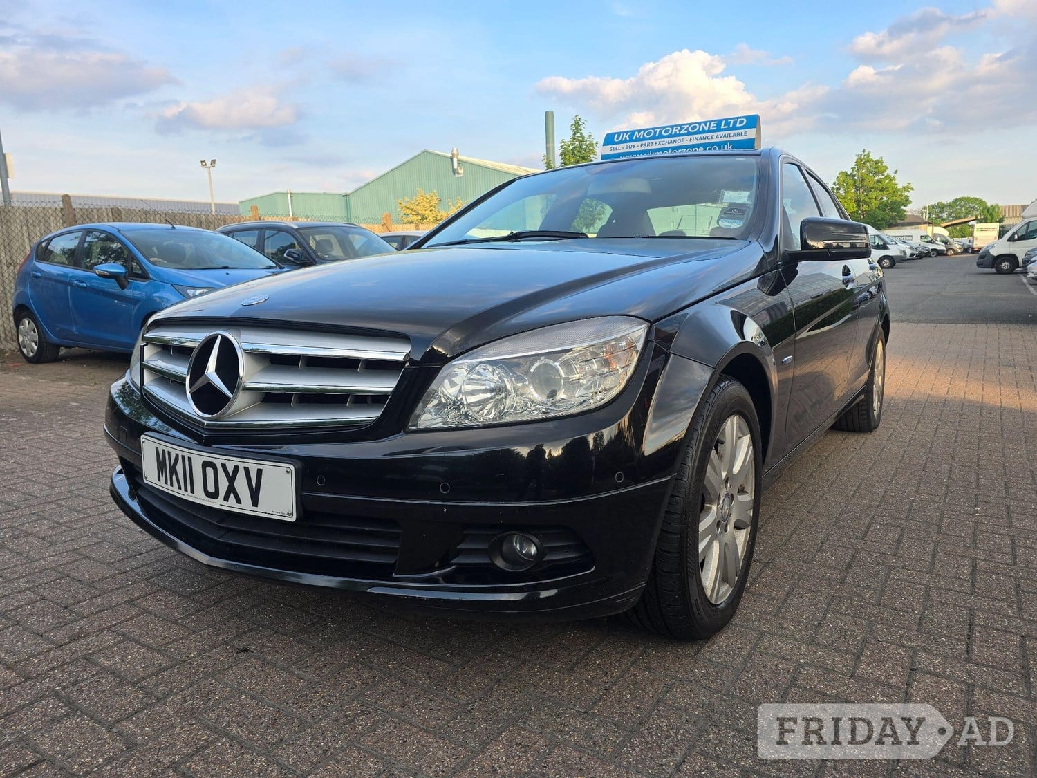 [ berth ]Mercedes-Benz C Class