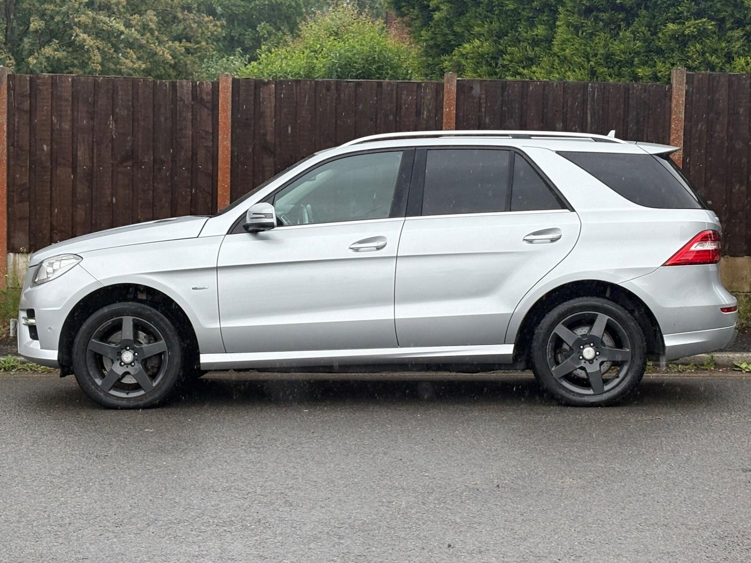 Mercedes-Benz M Class 2012 - Cars