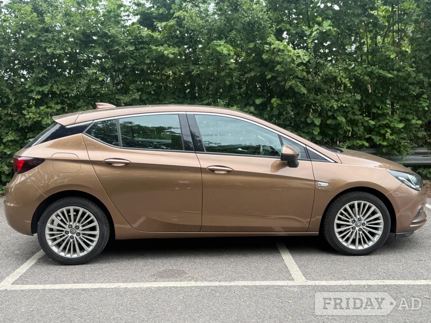 Vauxhall Astra 2016 - Cars in Ealing