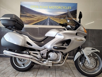 Honda NTV 2004