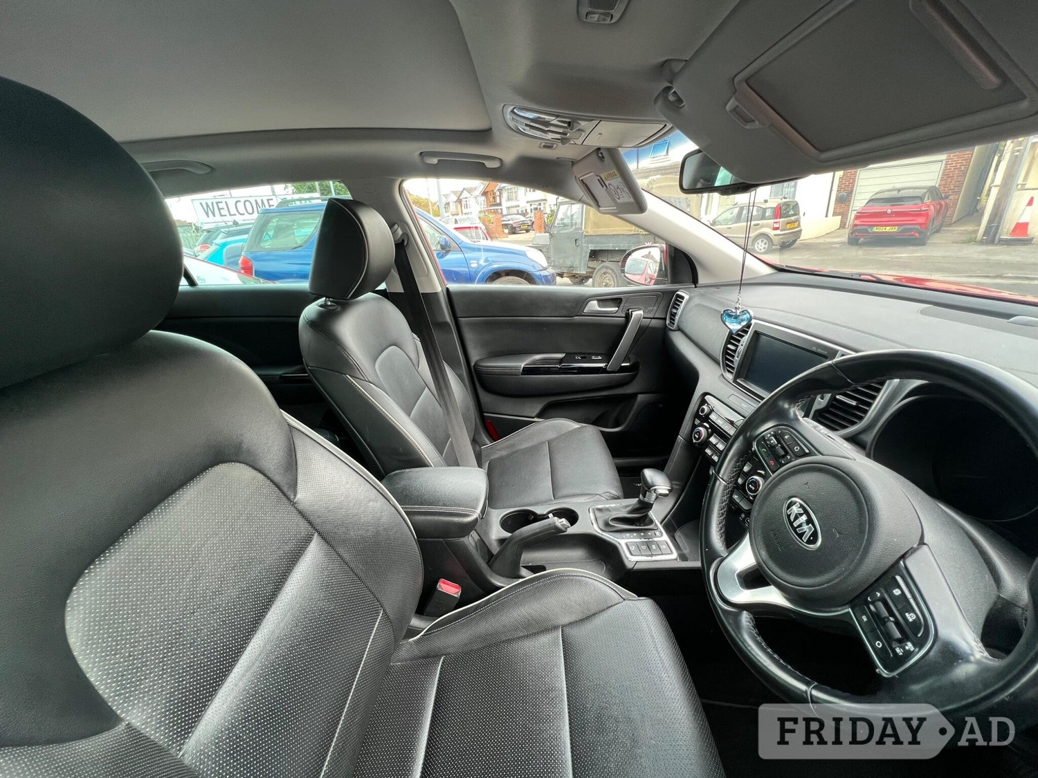 [ berth ]Kia Sportage