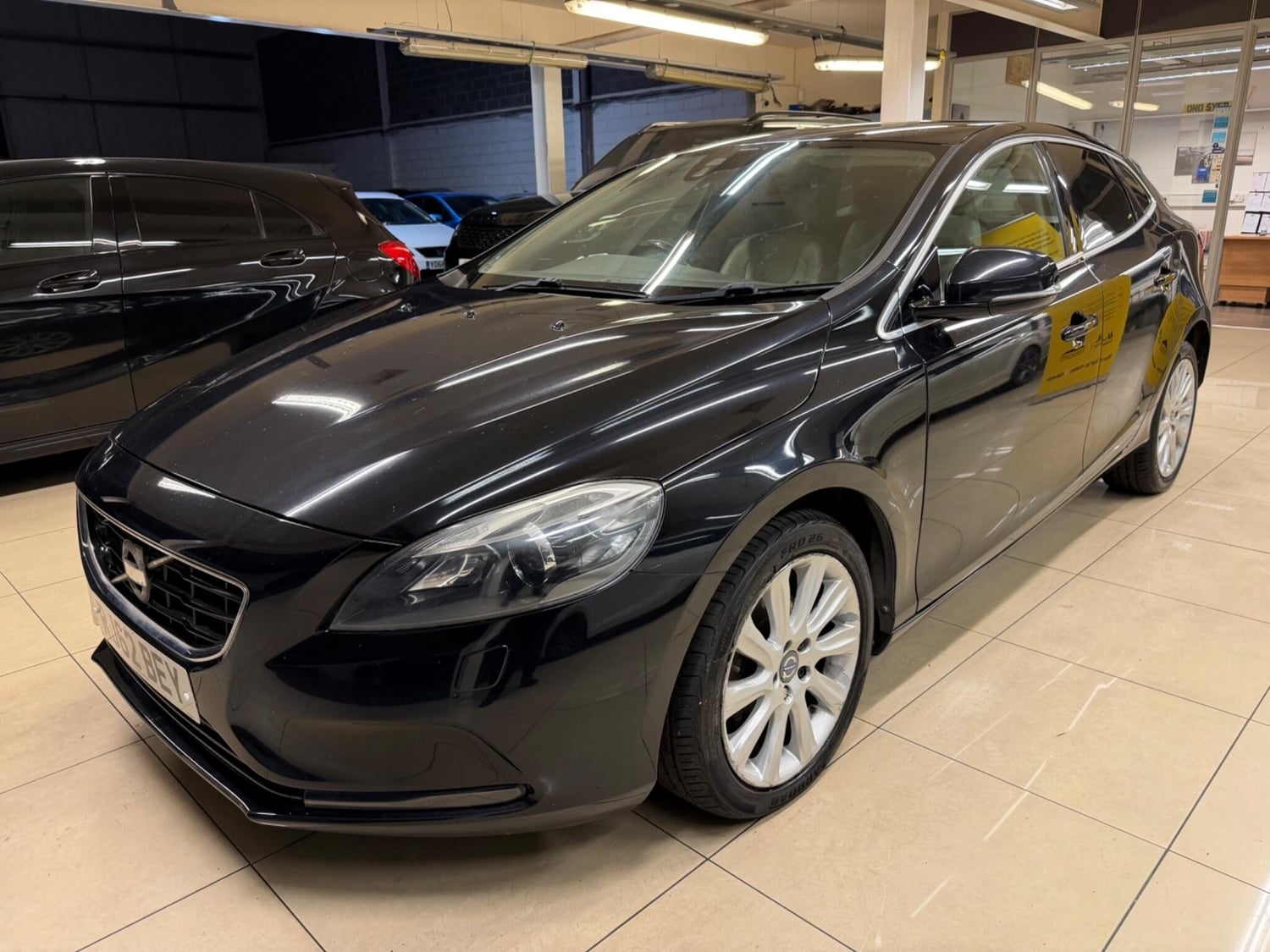 Volvo V40 2012 - Cars in Rotherham