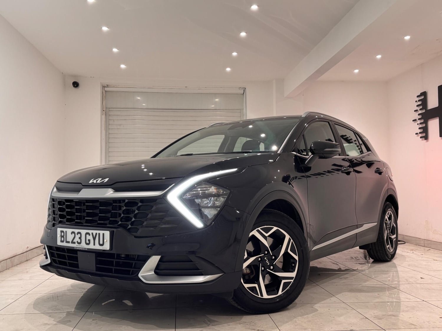 Kia Sportage 2023 - Cars in Hounslow
