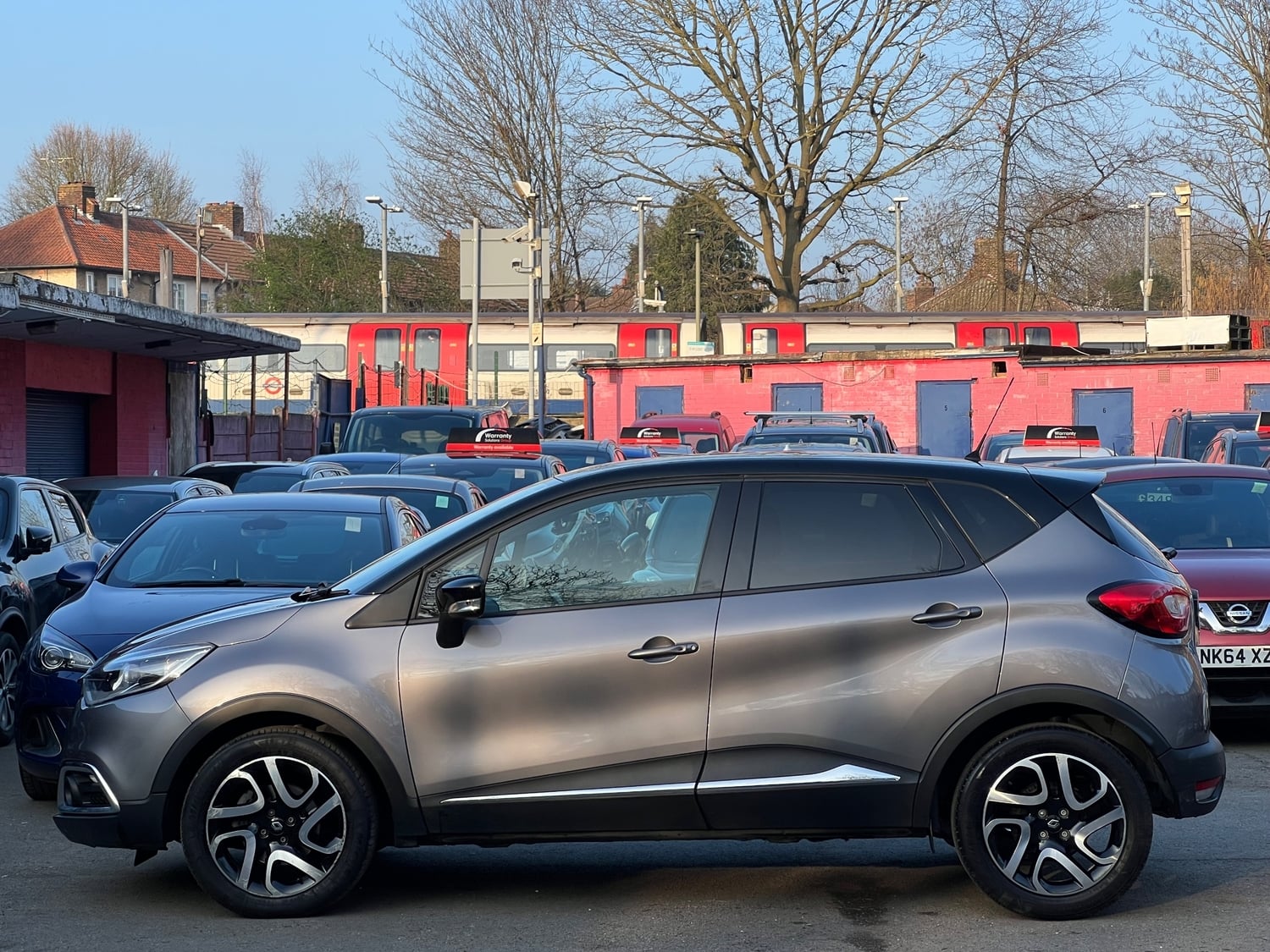 Renault Captur 2015 - Cars in Brent