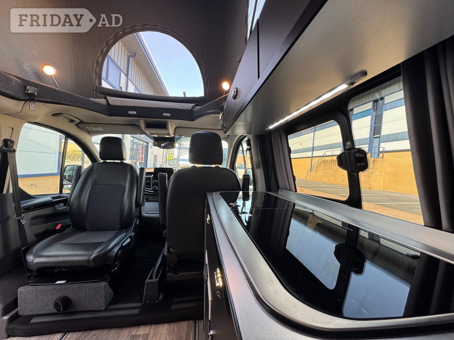 Swift Monza 2024 - Motorhomes & Caravans