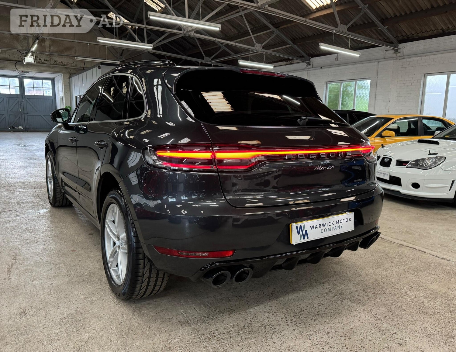 [ berth ]Porsche Macan