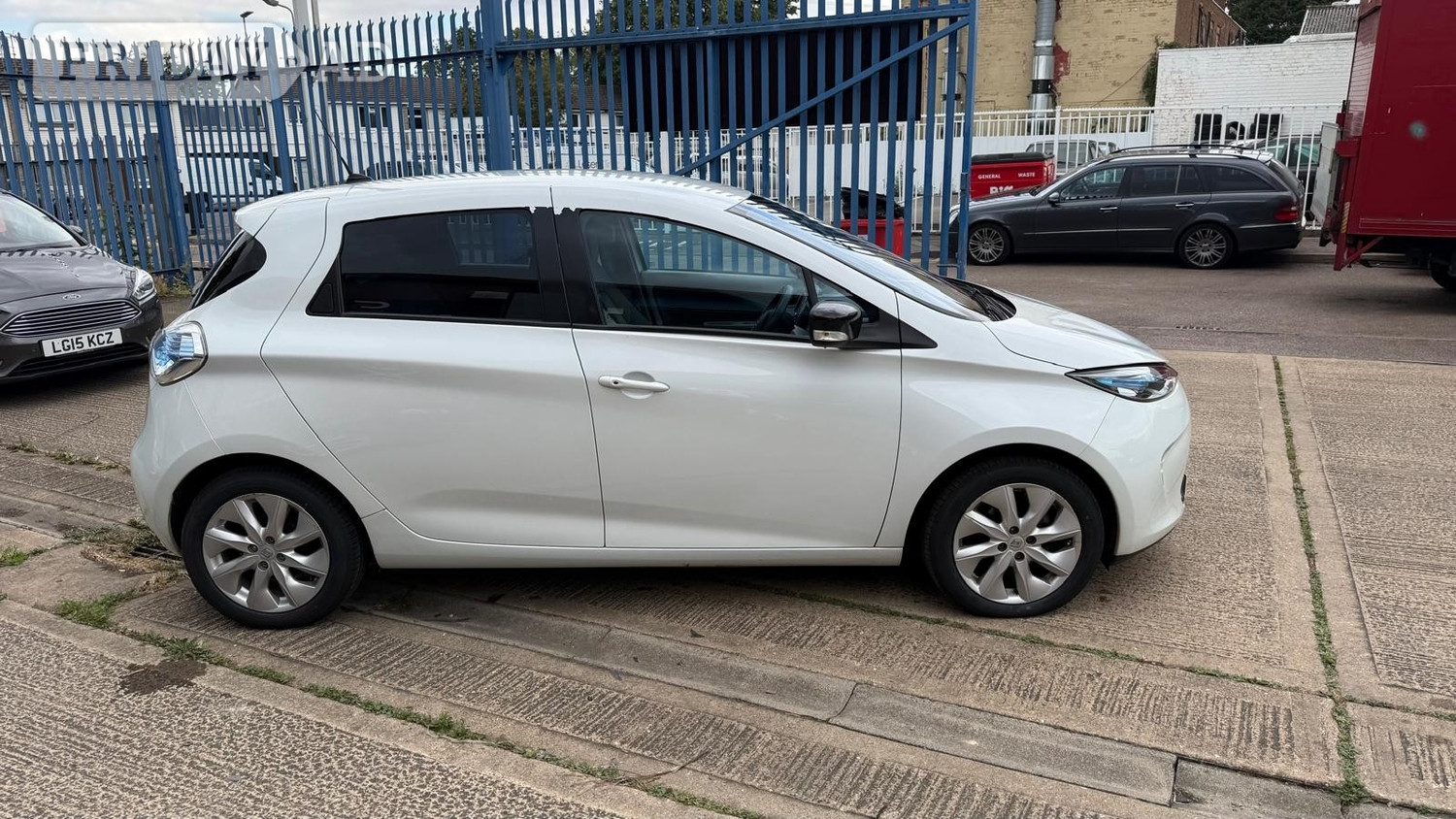 [ berth ]Renault Zoe