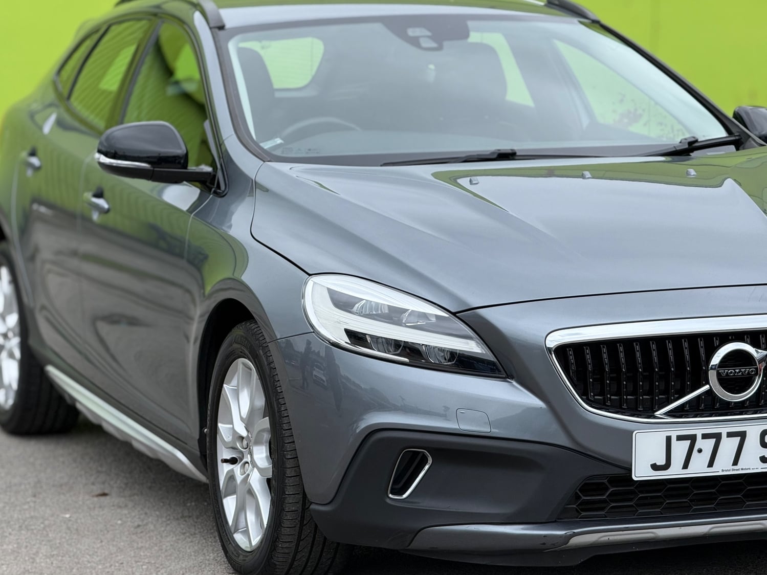 [ berth ]Volvo V40 Cross Country