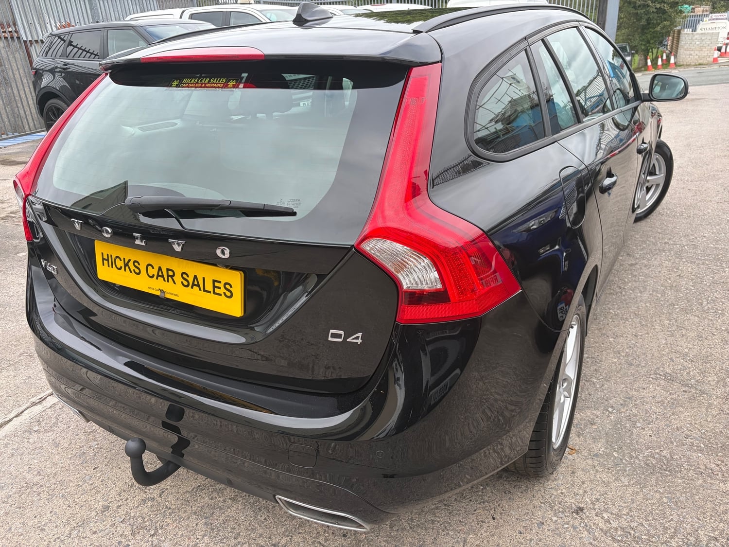 Volvo V60 2017 - Cars in Liskeard