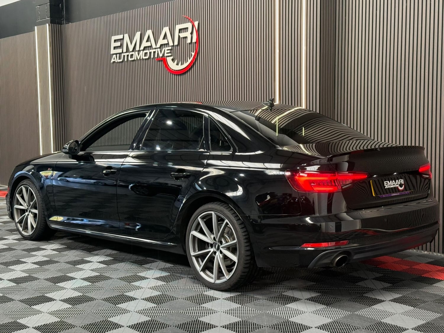 Audi A4 2018 - Cars in Lambeth