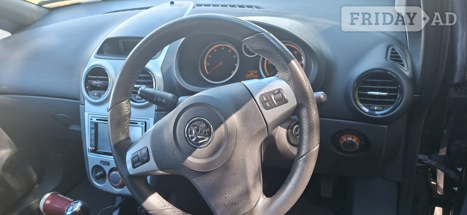 Vauxhall Corsa 2007 - Cars in Sutton