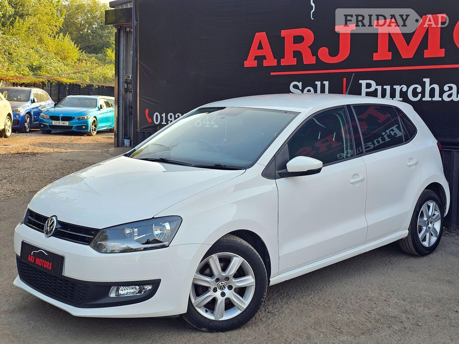 Volkswagen Polo 2011 - Cars