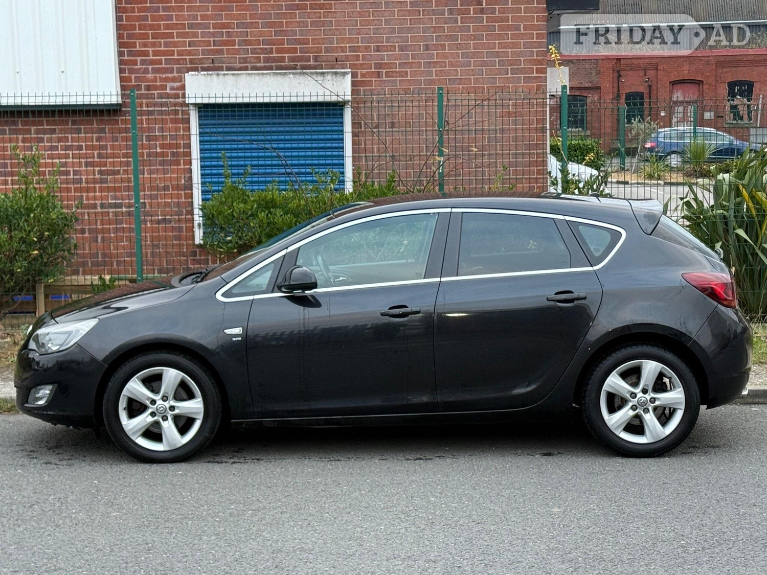 Vauxhall Astra 2011 - Cars