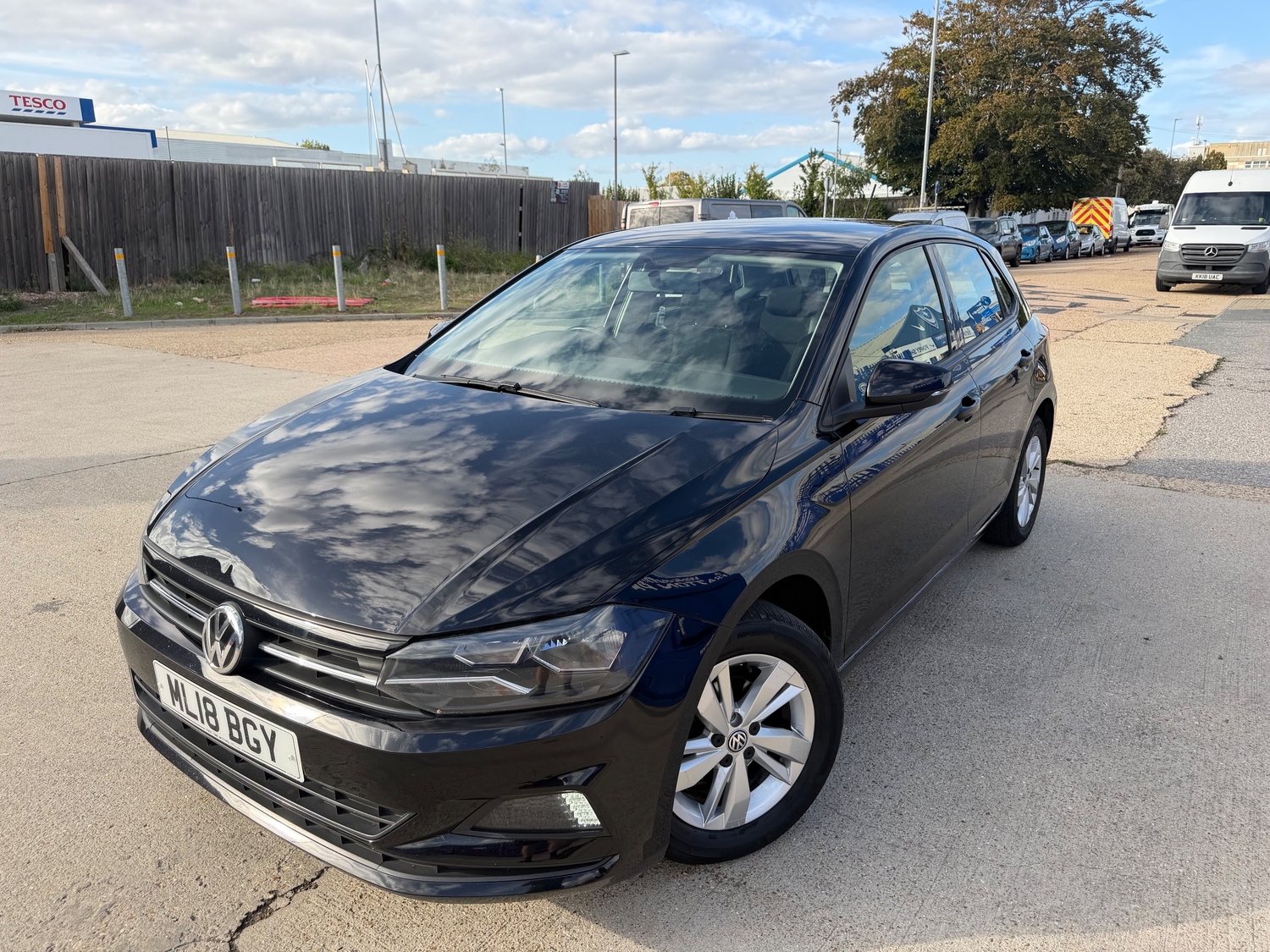 [ berth ]Volkswagen Polo