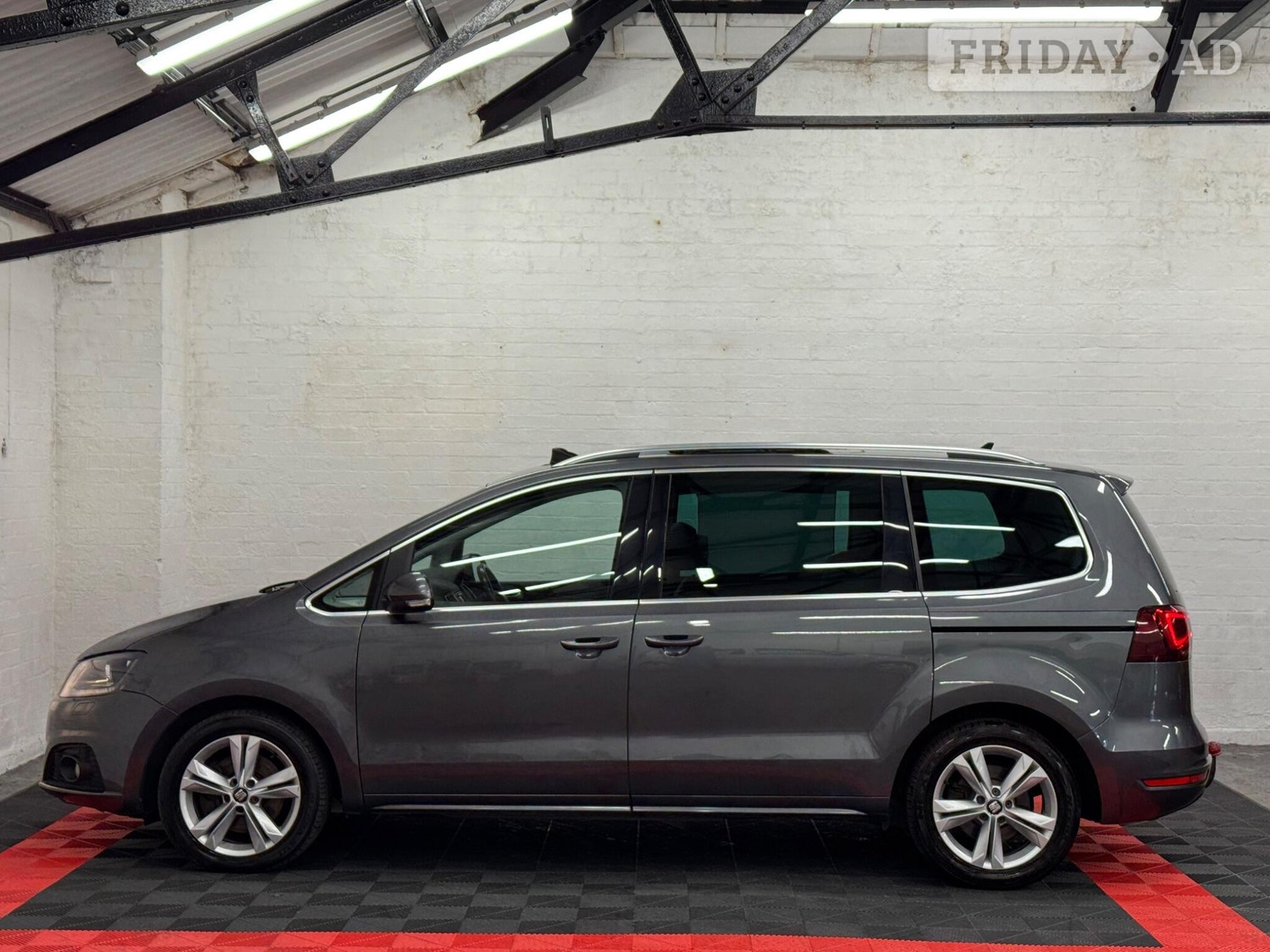[ berth ]SEAT Alhambra