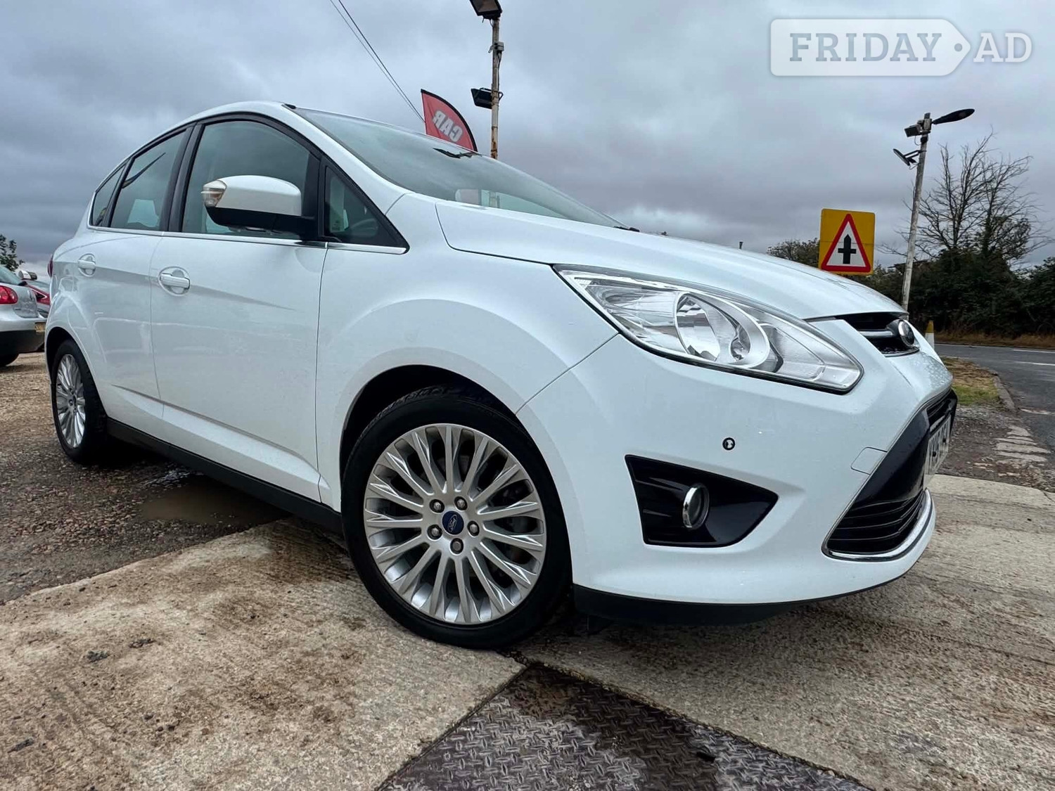Ford C-MAX 2015 in Burford