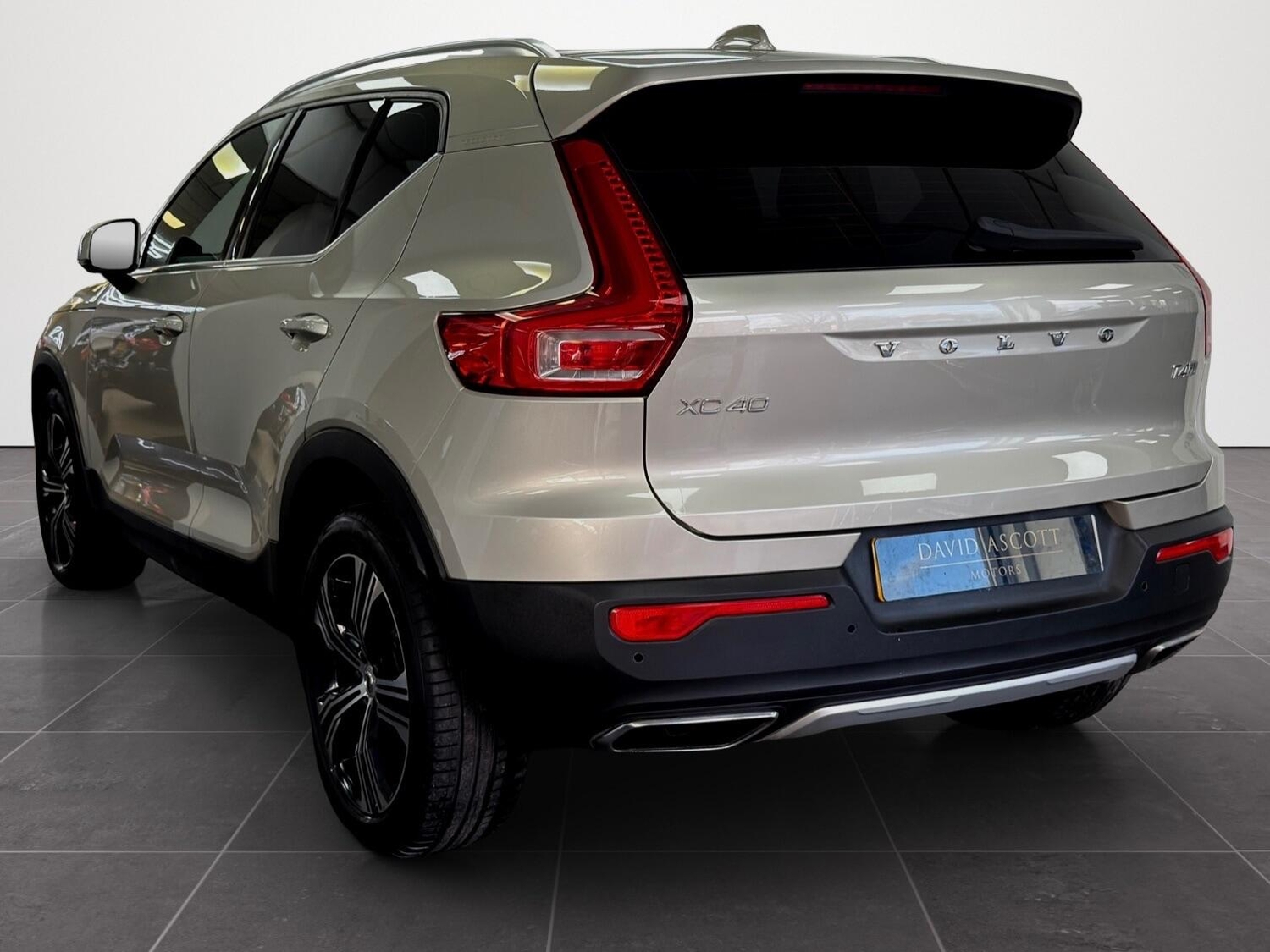 [ berth ]Volvo XC40