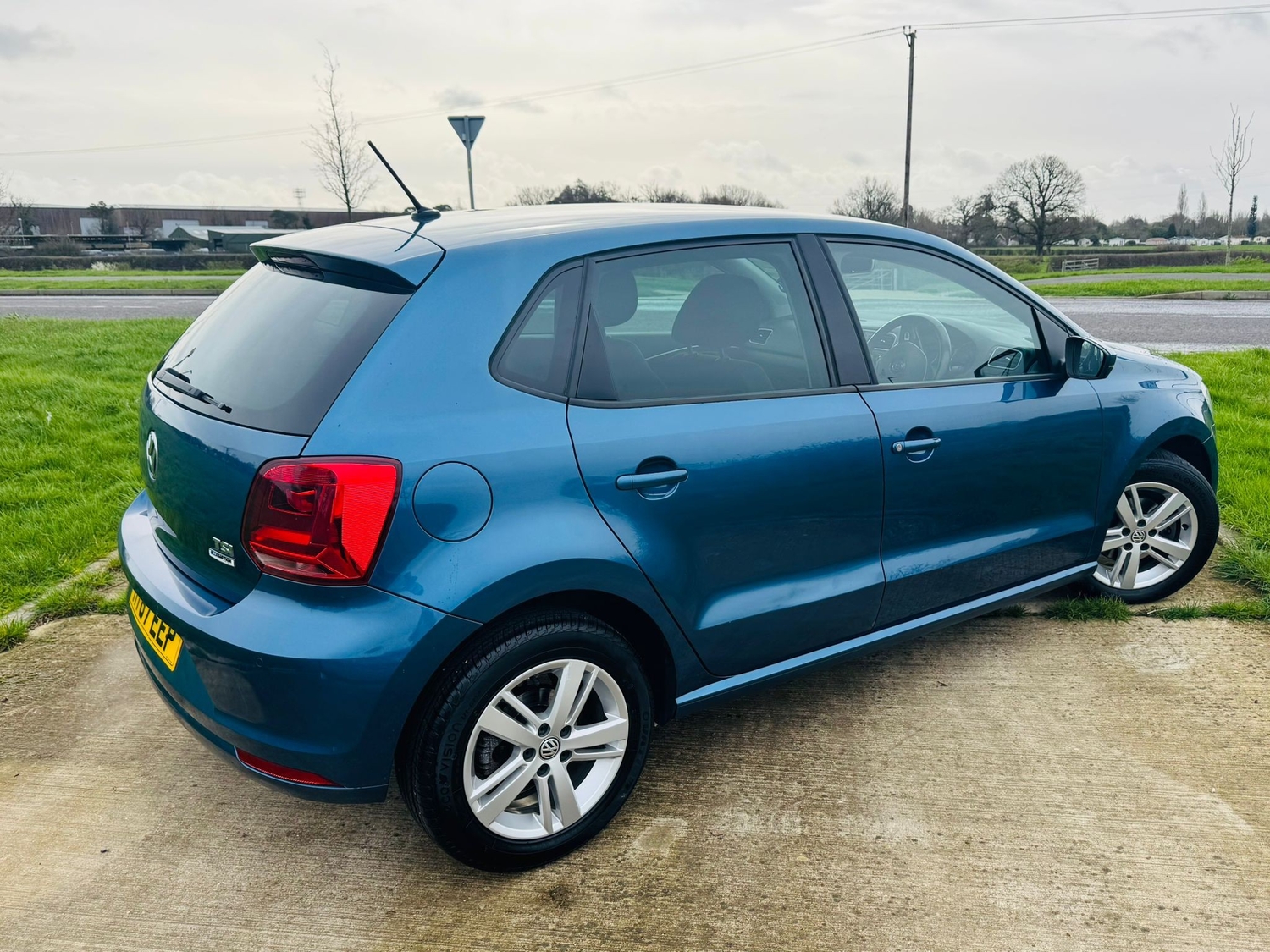 Volkswagen Polo 2017 - Cars