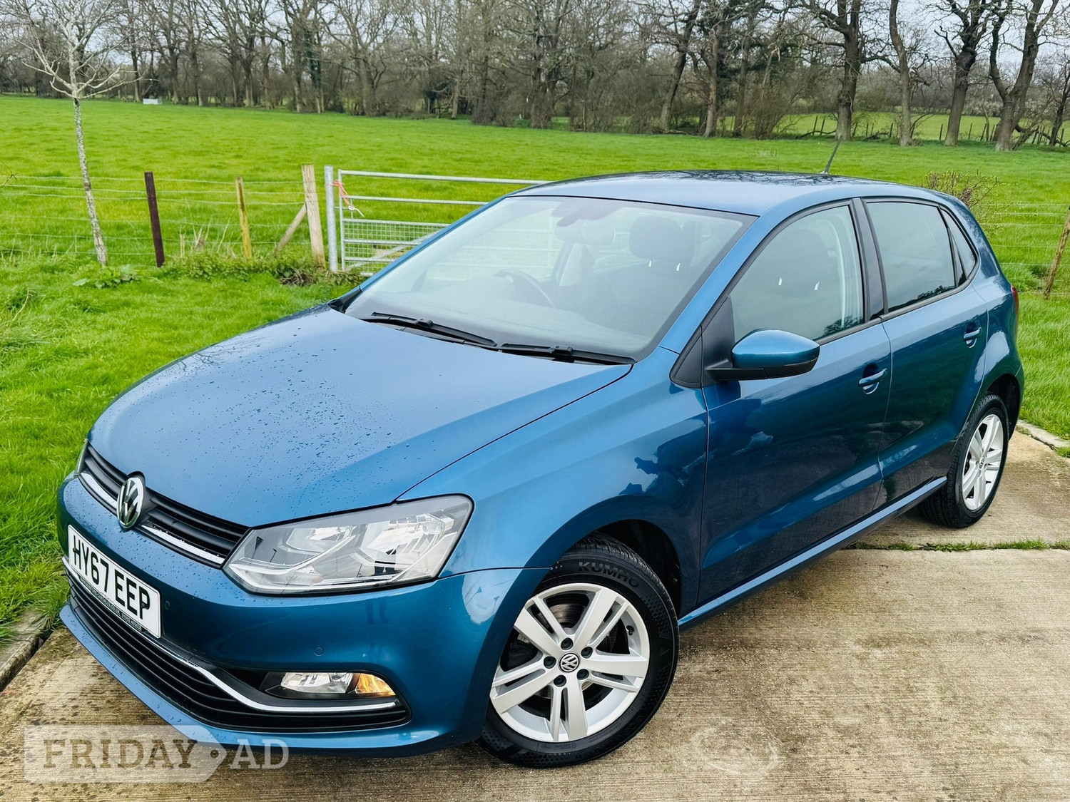 Volkswagen Polo 2017 in Horley