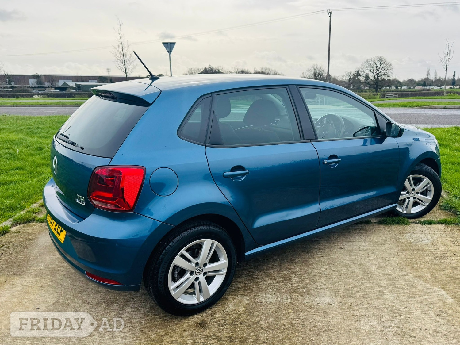 Volkswagen Polo 2017 - Cars