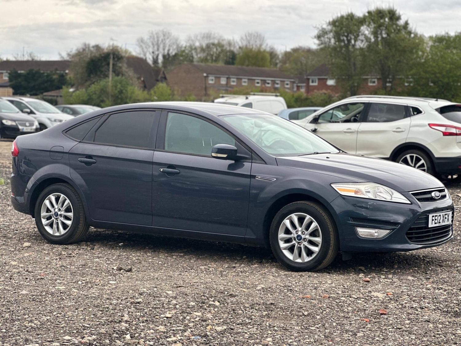 [ berth ]Ford Mondeo