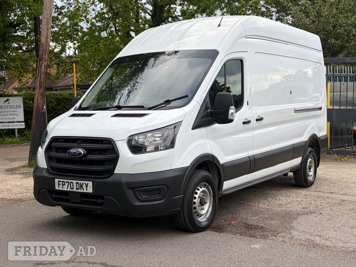 [ berth ]Ford Transit