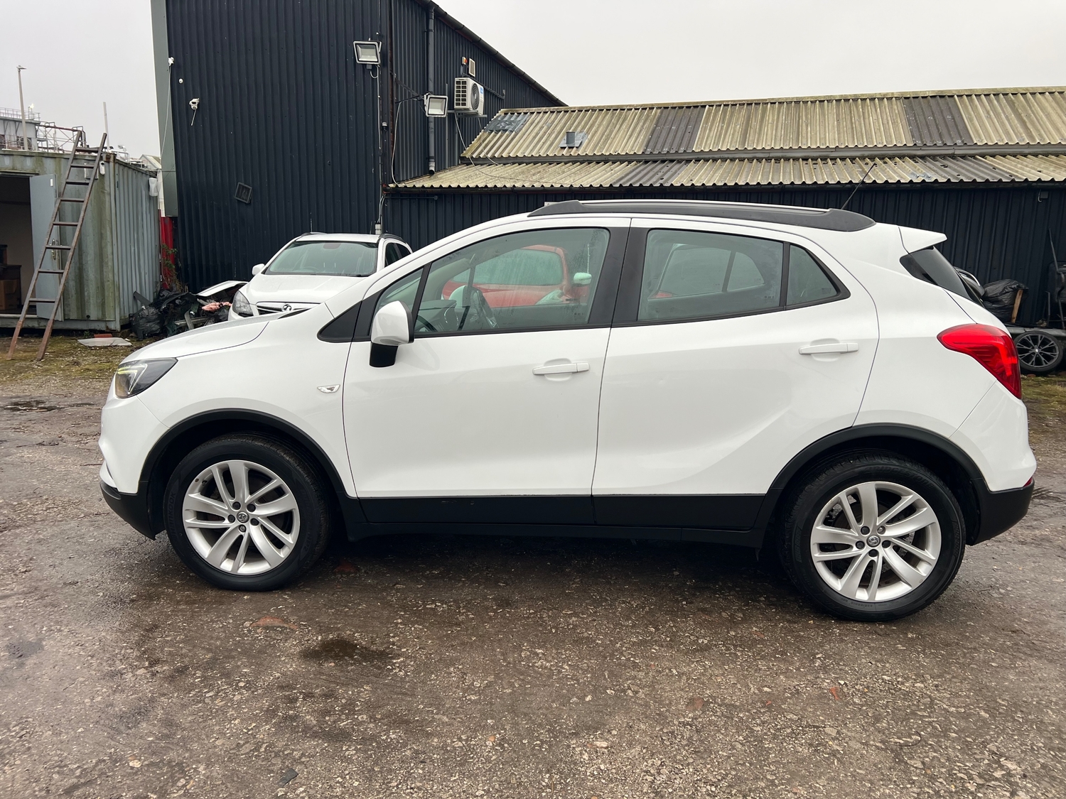 Vauxhall Mokka X 2016 - Cars in Oldbury