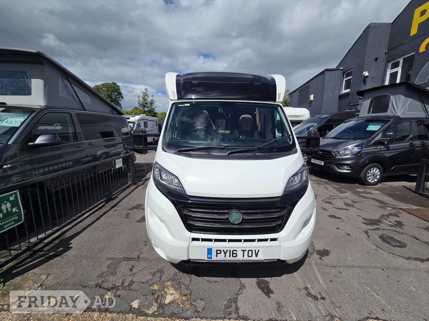 Bessacarr E496 Gosport