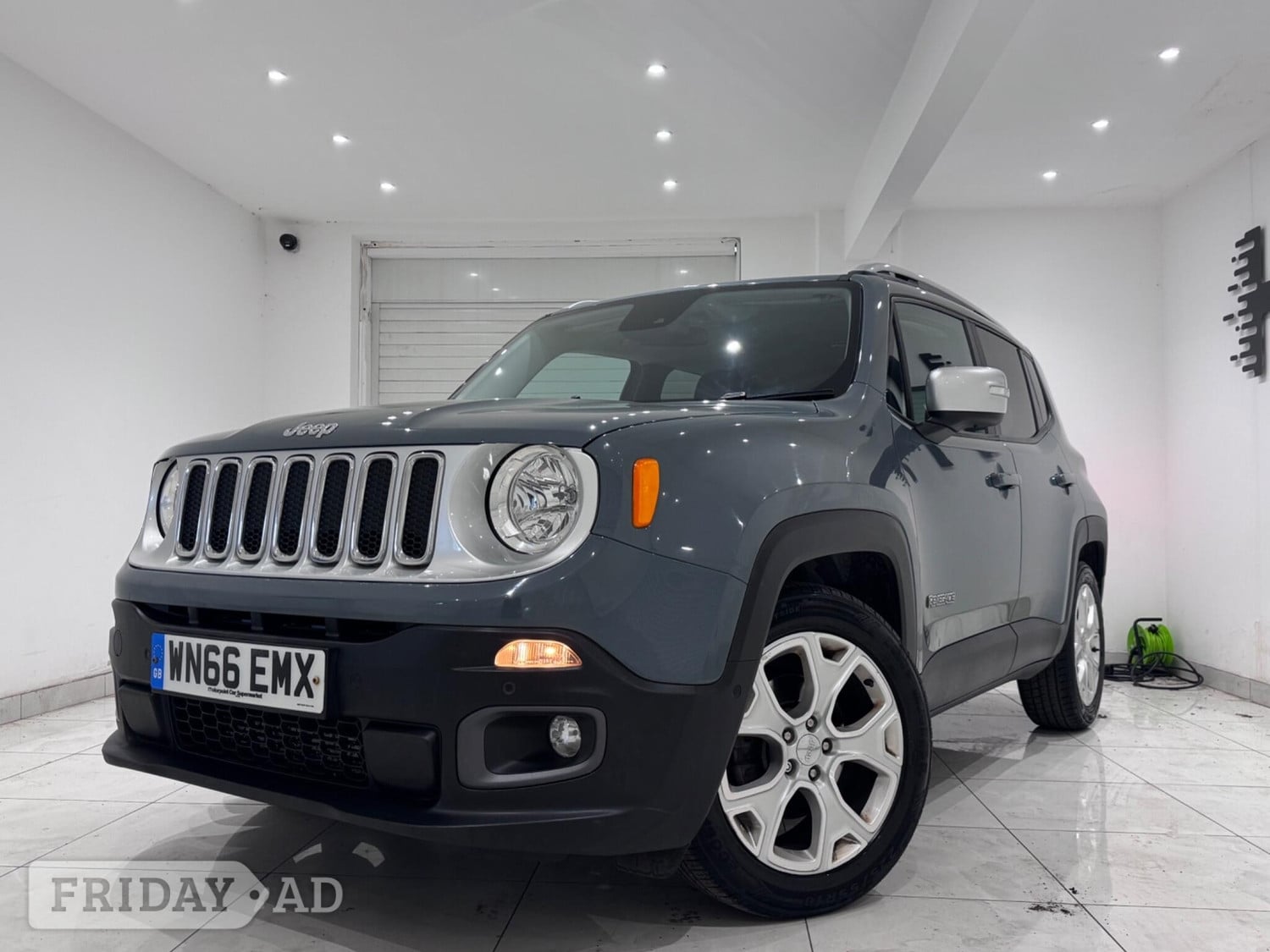 Jeep Renegade 2016 - Cars in Hounslow