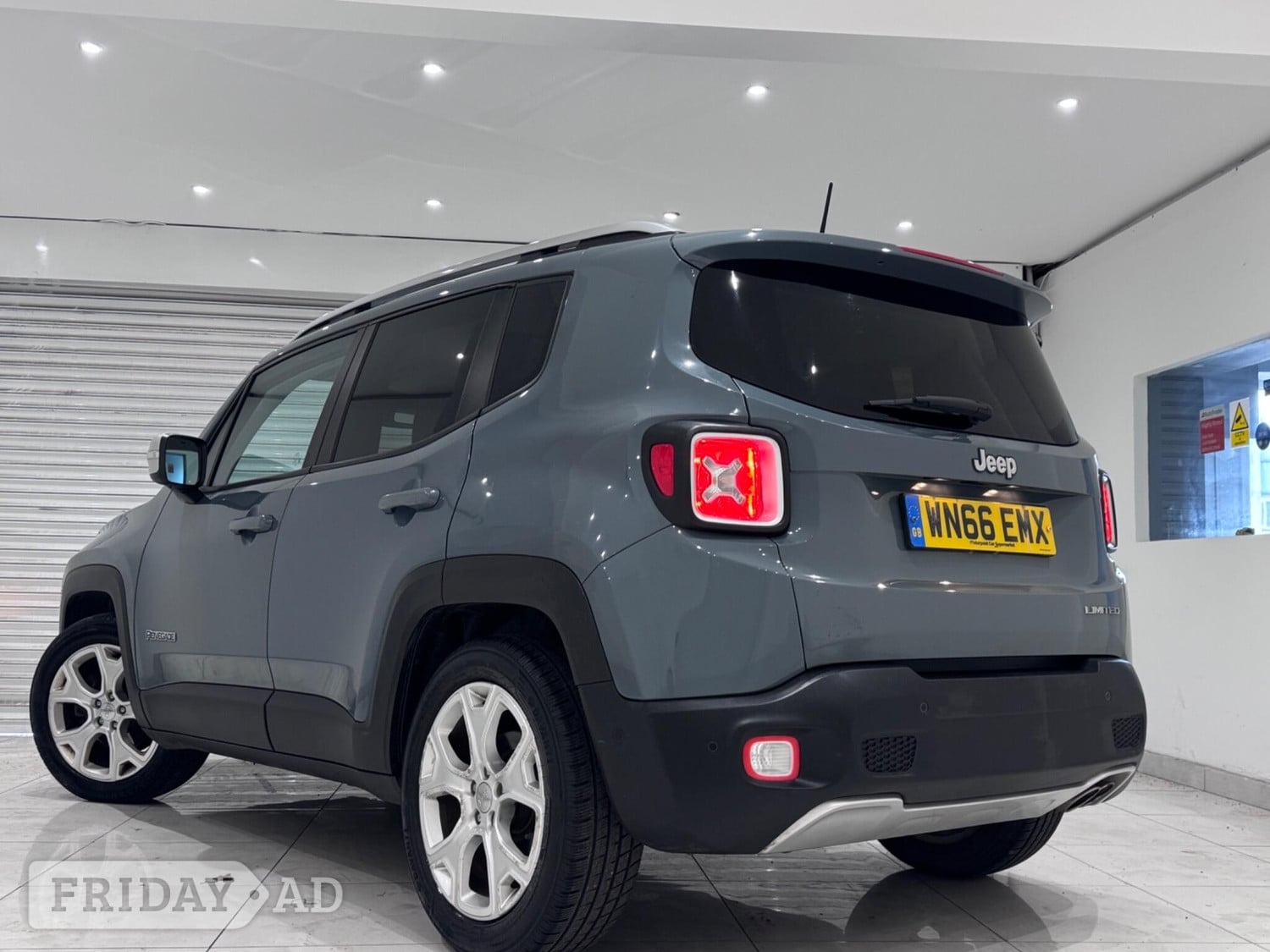 Jeep Renegade 2016 - Cars