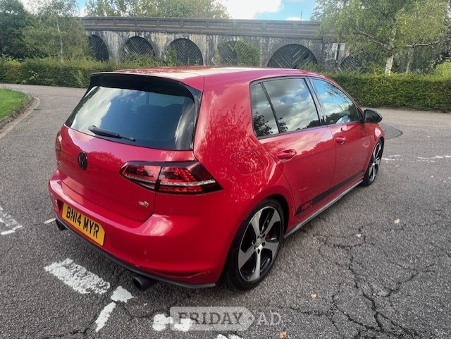 Volkswagen Golf 2014 - Cars