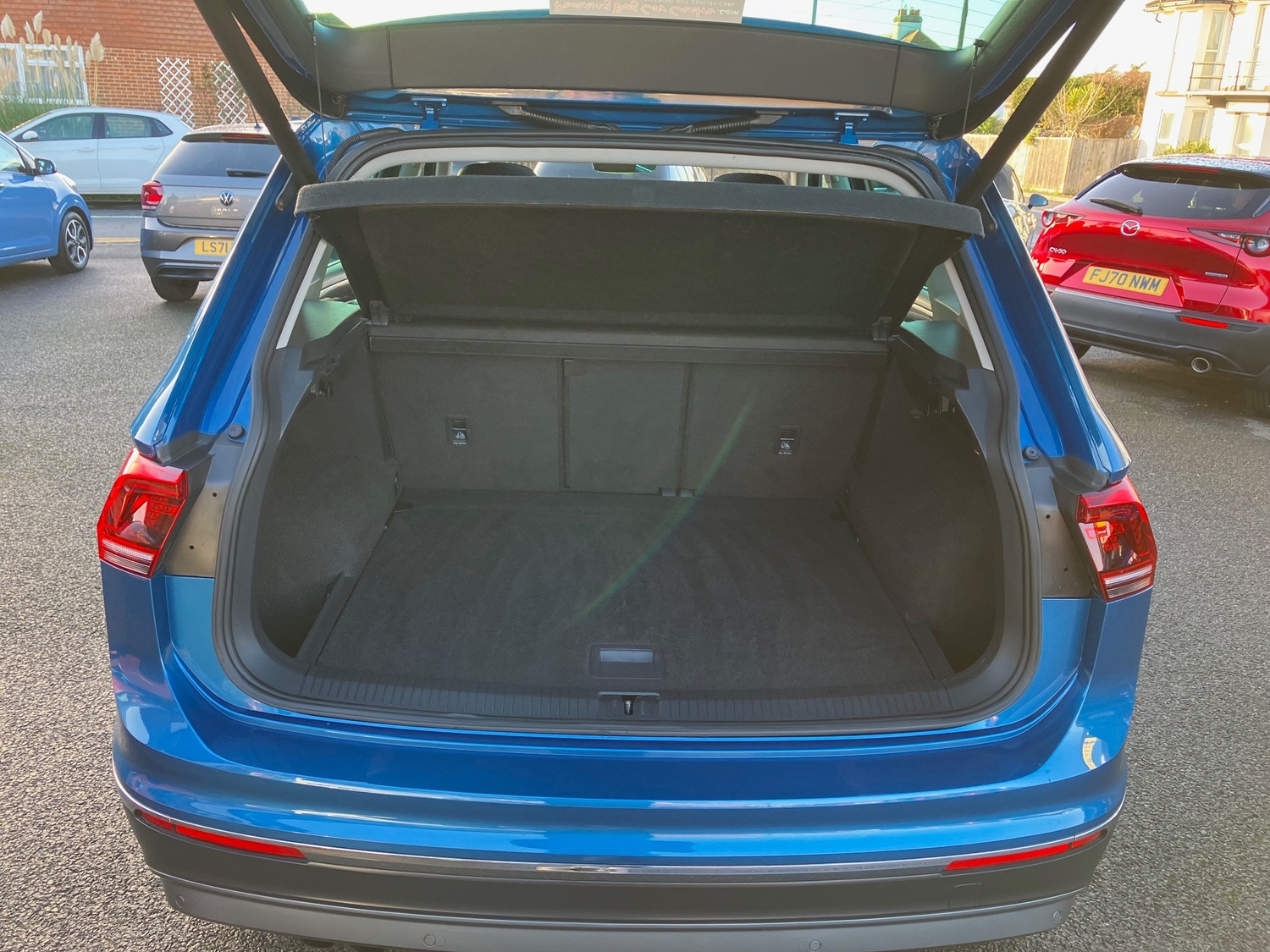 Volkswagen Tiguan 2017 - Cars in Pevensey