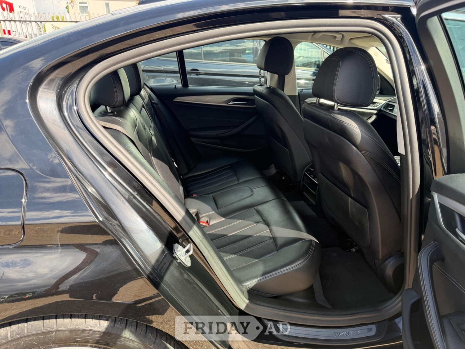 [ berth ]BMW 5 Series
