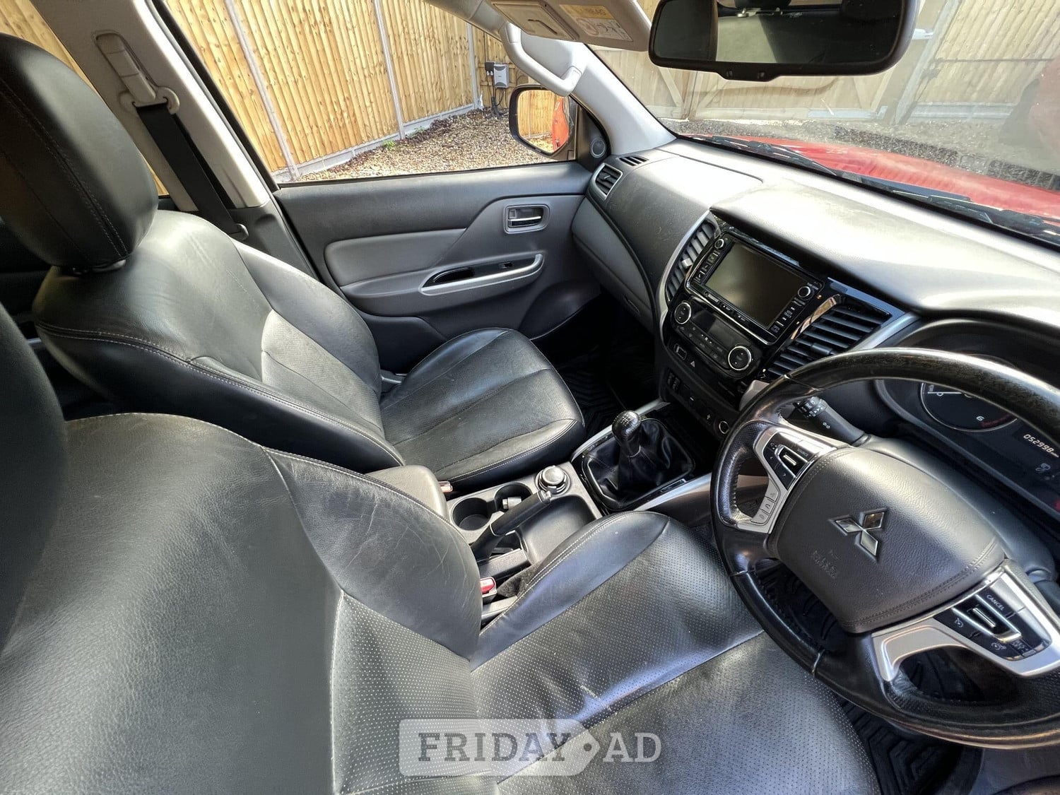 [ berth ]Mitsubishi L200