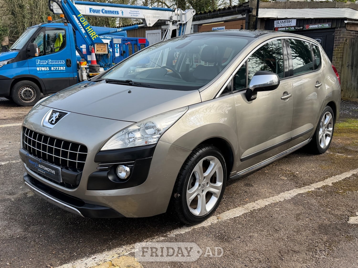 [ berth ]Peugeot 3008