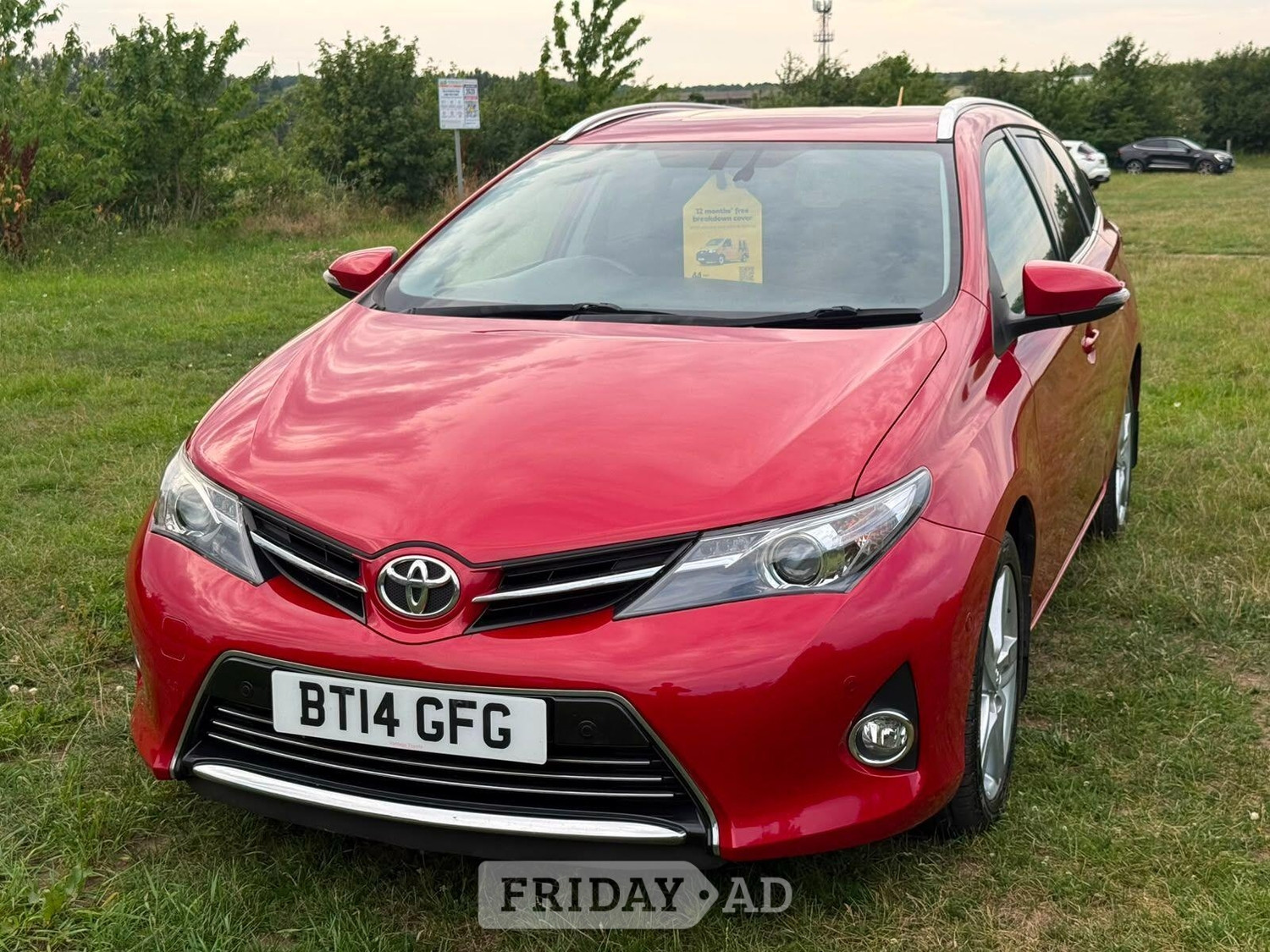 Toyota Auris 2014 - Cars in Swanley