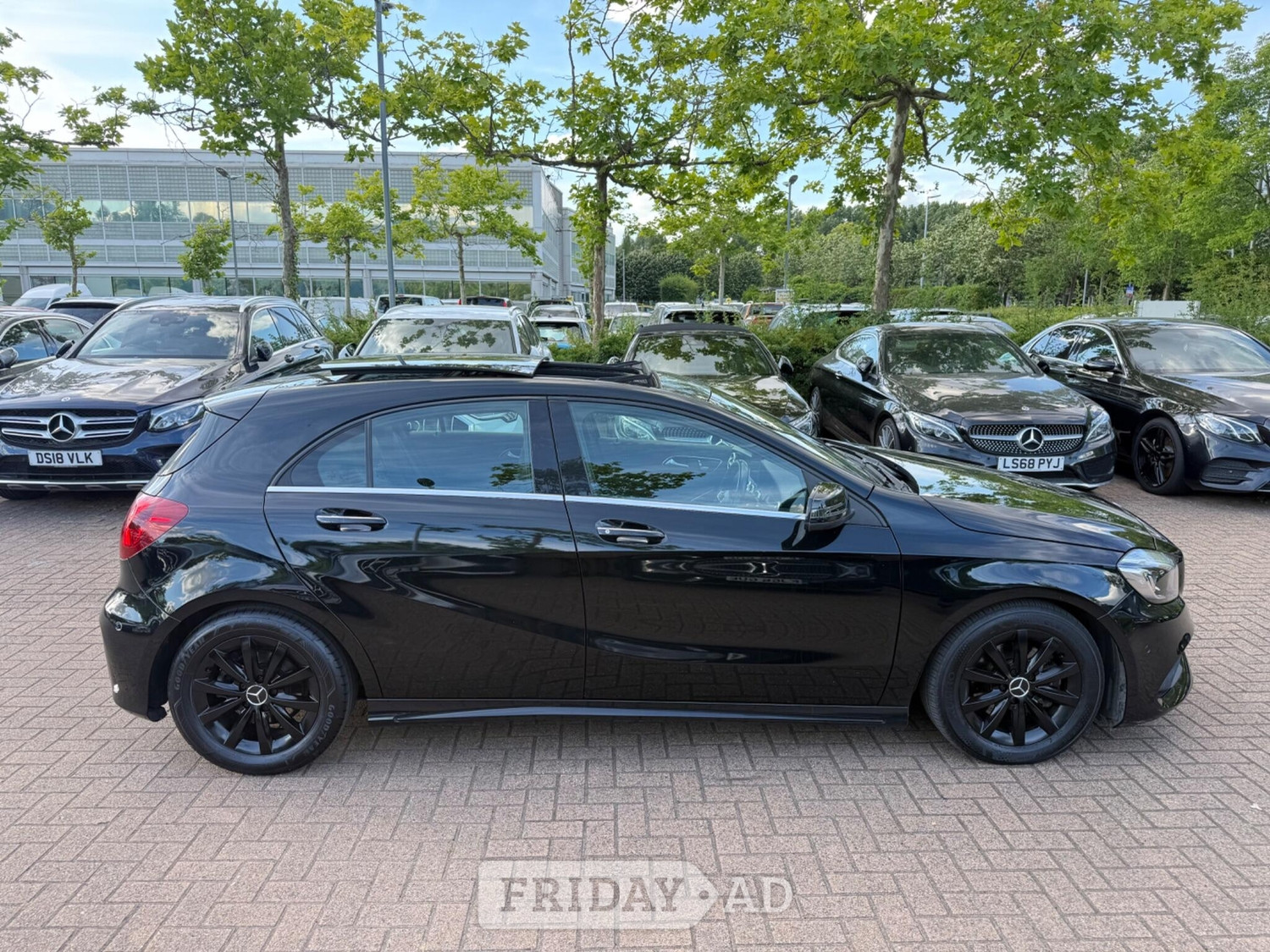 Mercedes-Benz A Class 2018 - Cars