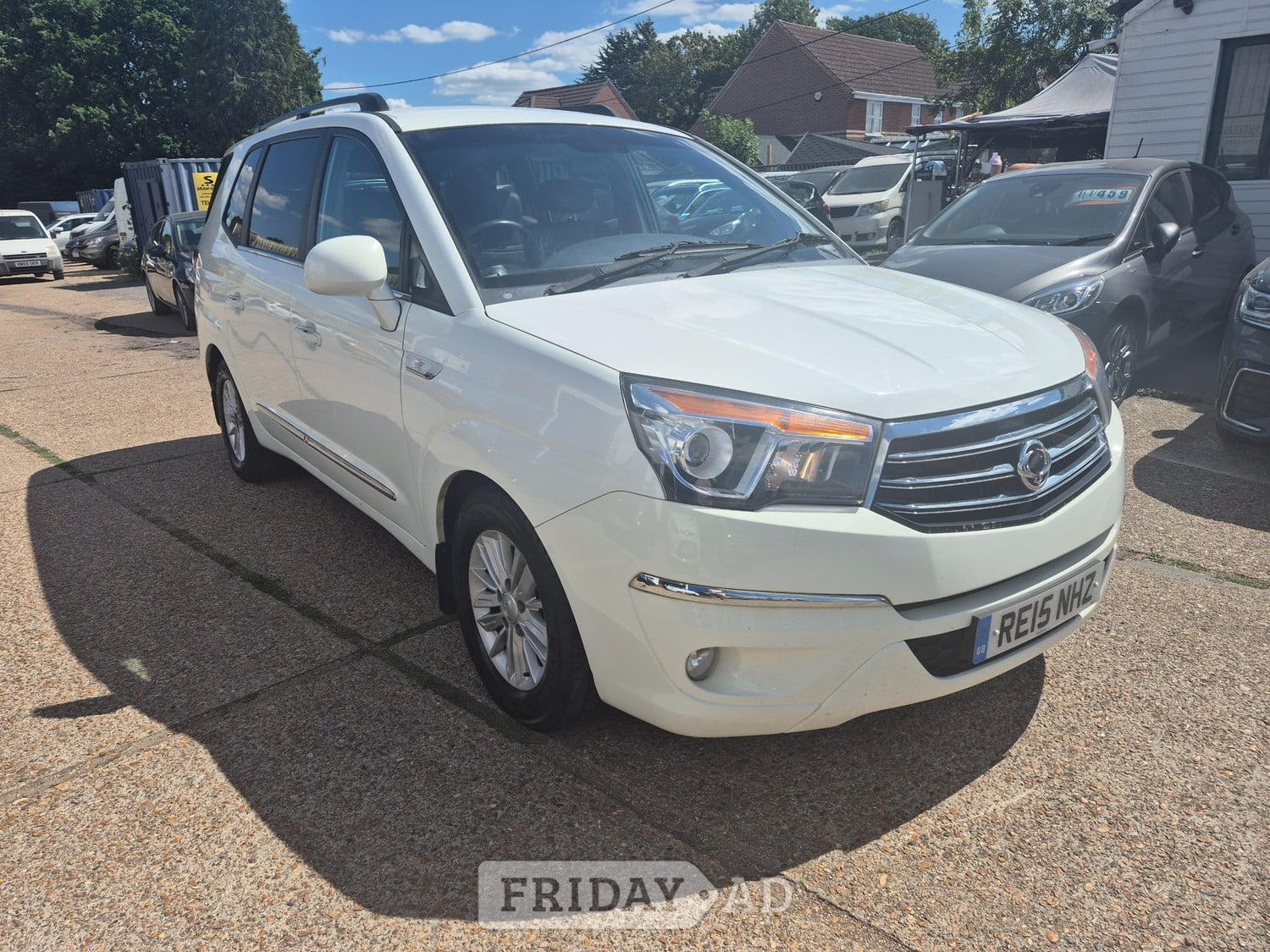 Ssangyong Turismo 2015 in Southampton