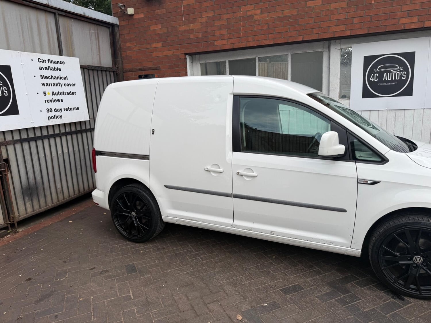 Volkswagen Caddy 2018 - Vans & Commercial Vehicles in Coventry