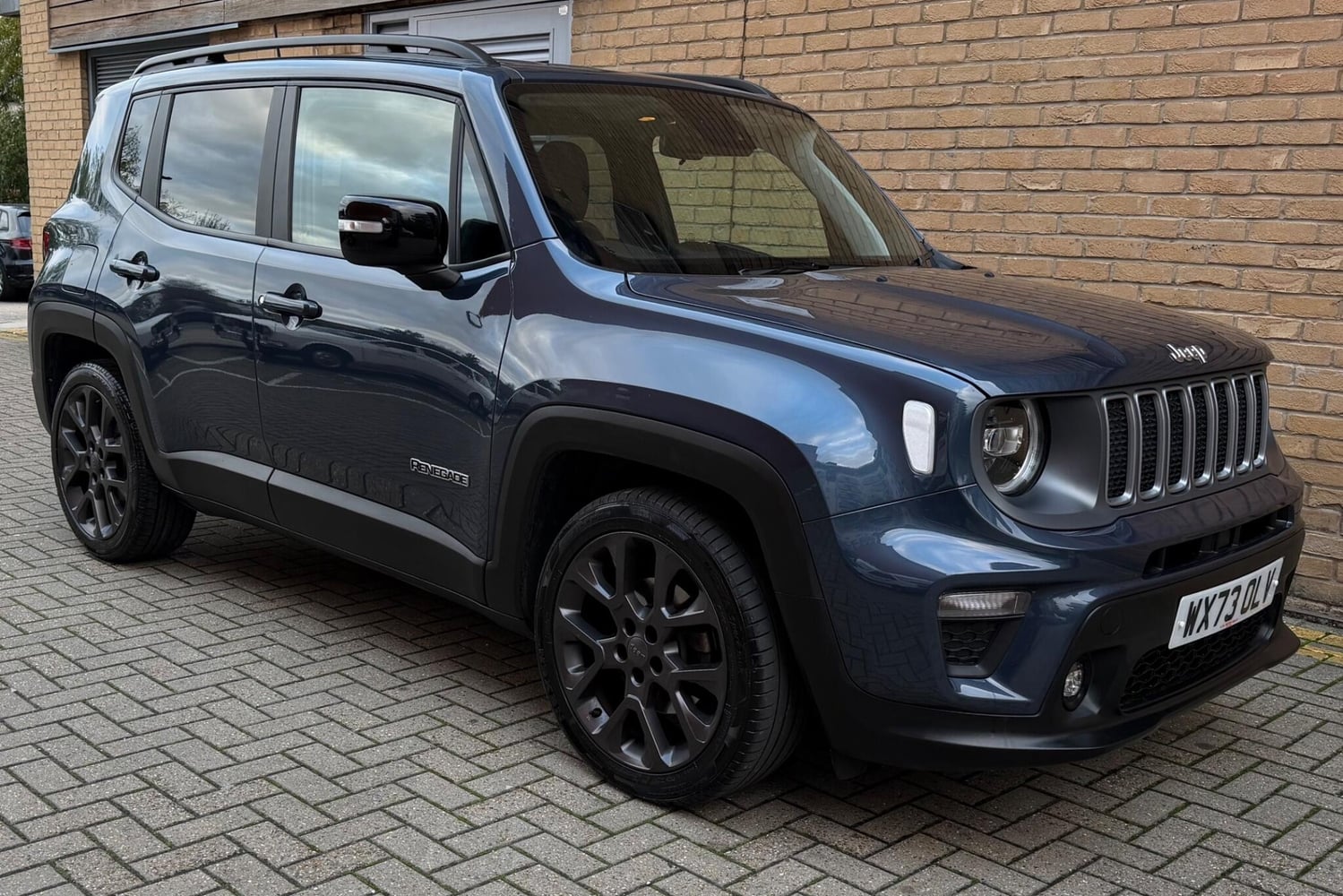 [ berth ]Jeep Renegade