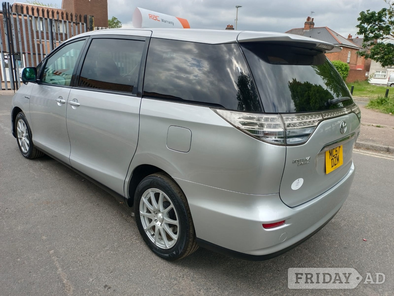 [ berth ]Toyota Estima