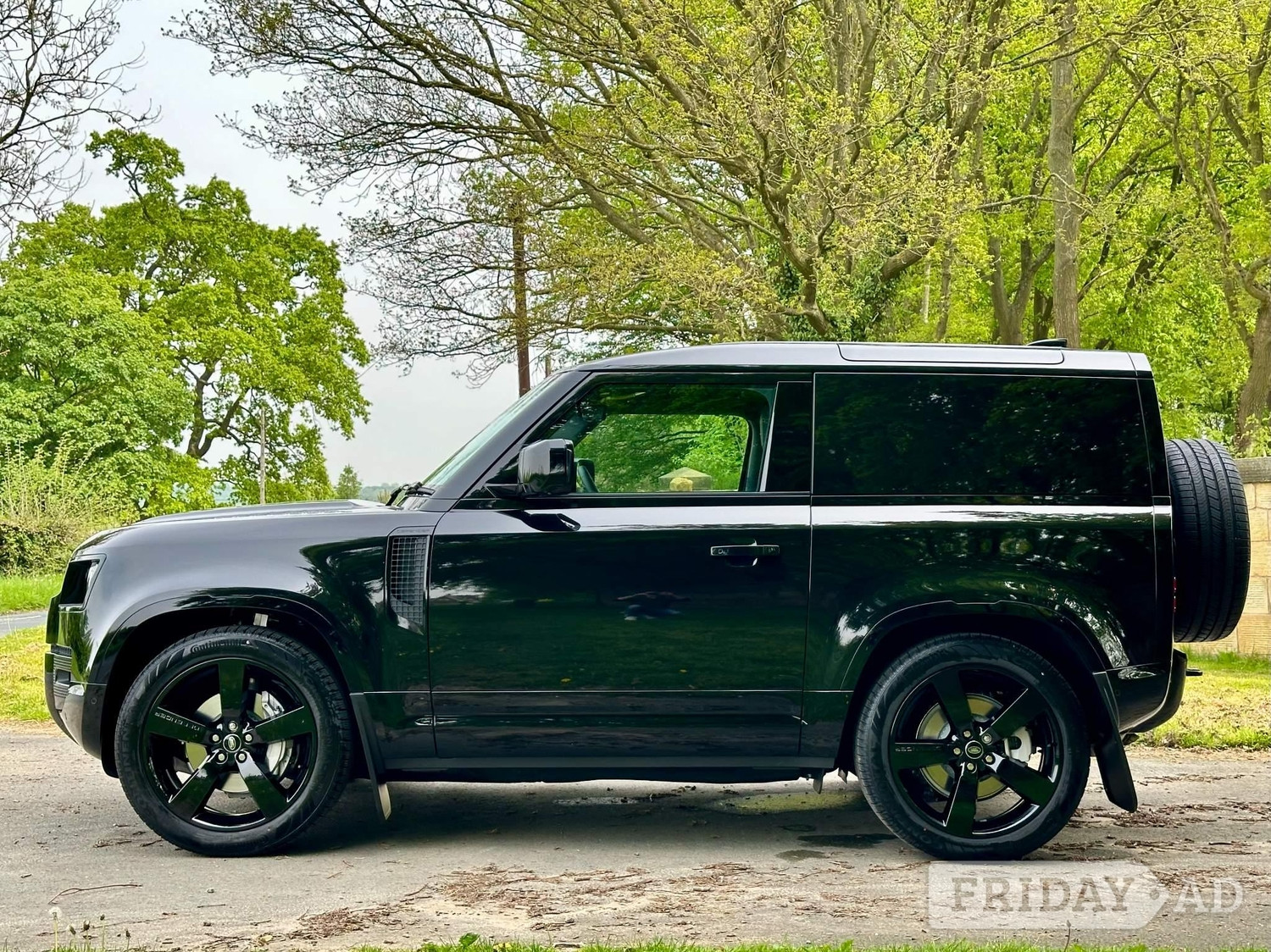 Land Rover Defender 90 2026 - Vans & Commercial Vehicles in Leeds