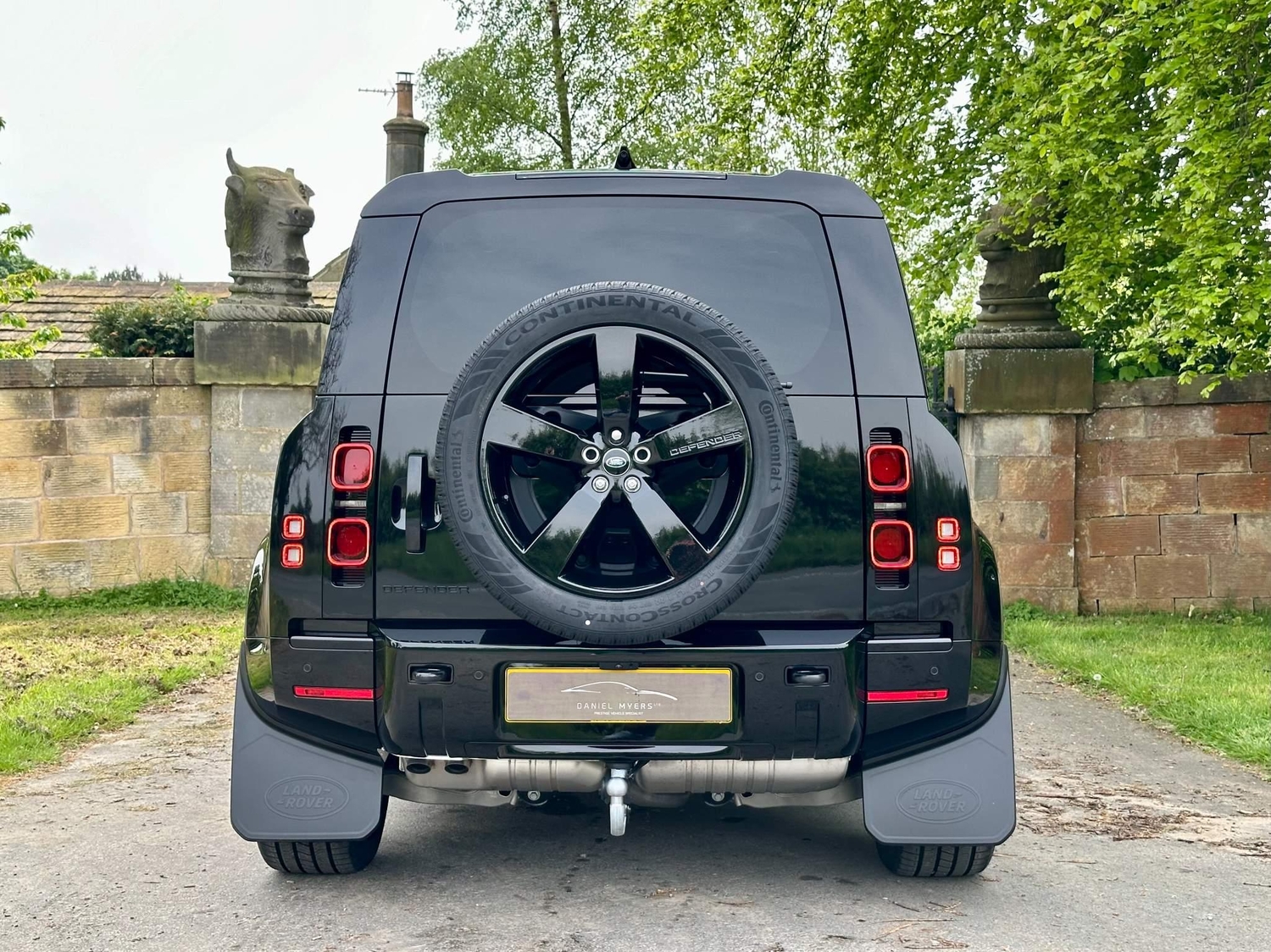 Land Rover Defender 90 2026 - Vans & Commercial Vehicles