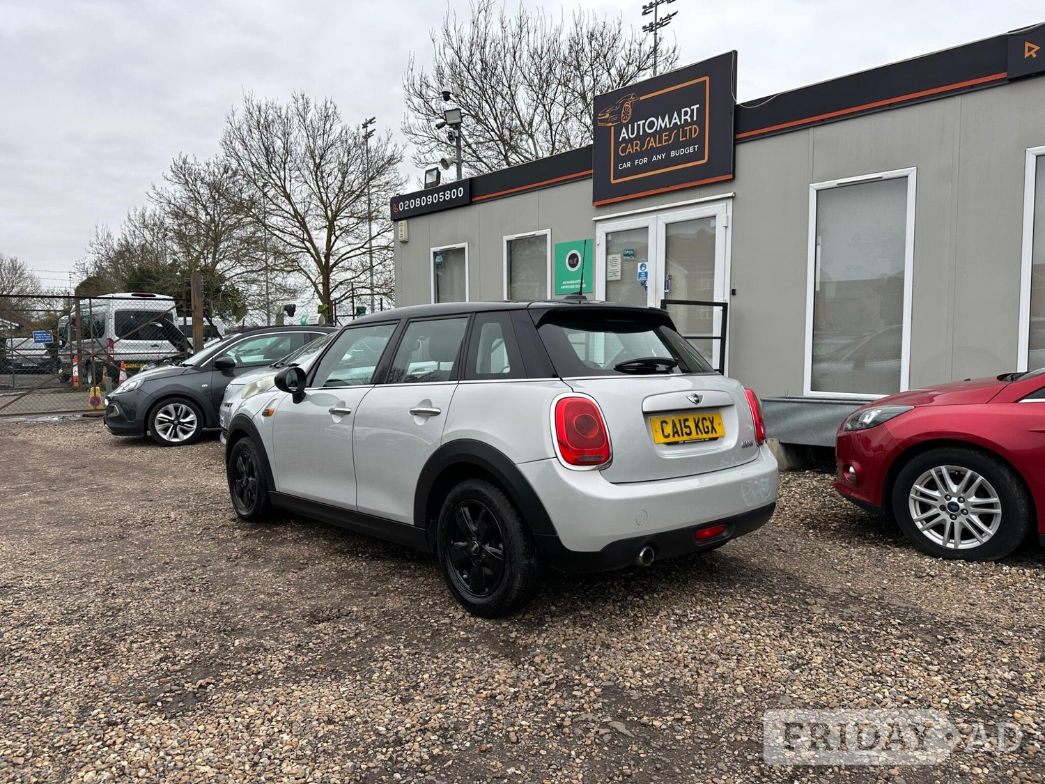 Mini Hatch 2015 - Cars in Sunbury-On-Thames